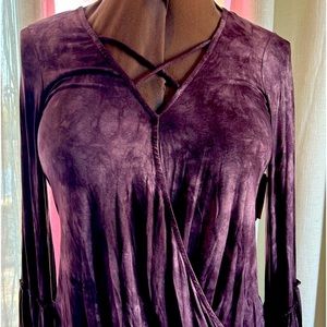 NWT American Eagle long bell sleeve, Cris’s cross front top size small